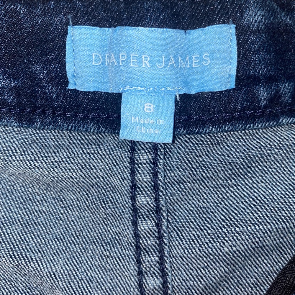 Draper James Denim Button Front Peplum Skirt. High-Waisted. Pockets. Size 8. - Picture 11 of 14